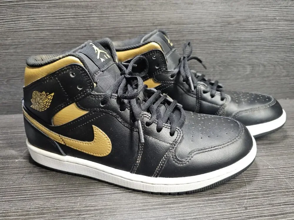 Air Jordan 1 Mid Black & Gold Mens Sneakers Size 7.5 Basketball Shoes DQ8426-071